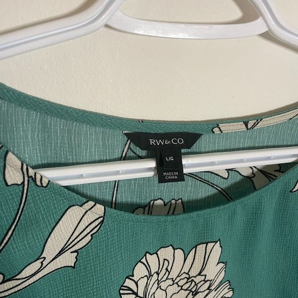 NWOT RW&Co Floral Cropped Crepe Shirt (Teal - Size Large) - Picture 3 of 3